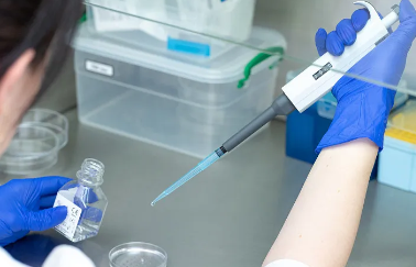 华西第一次移植不着床怎么办？供卵三代试管与代生代怀方案解析